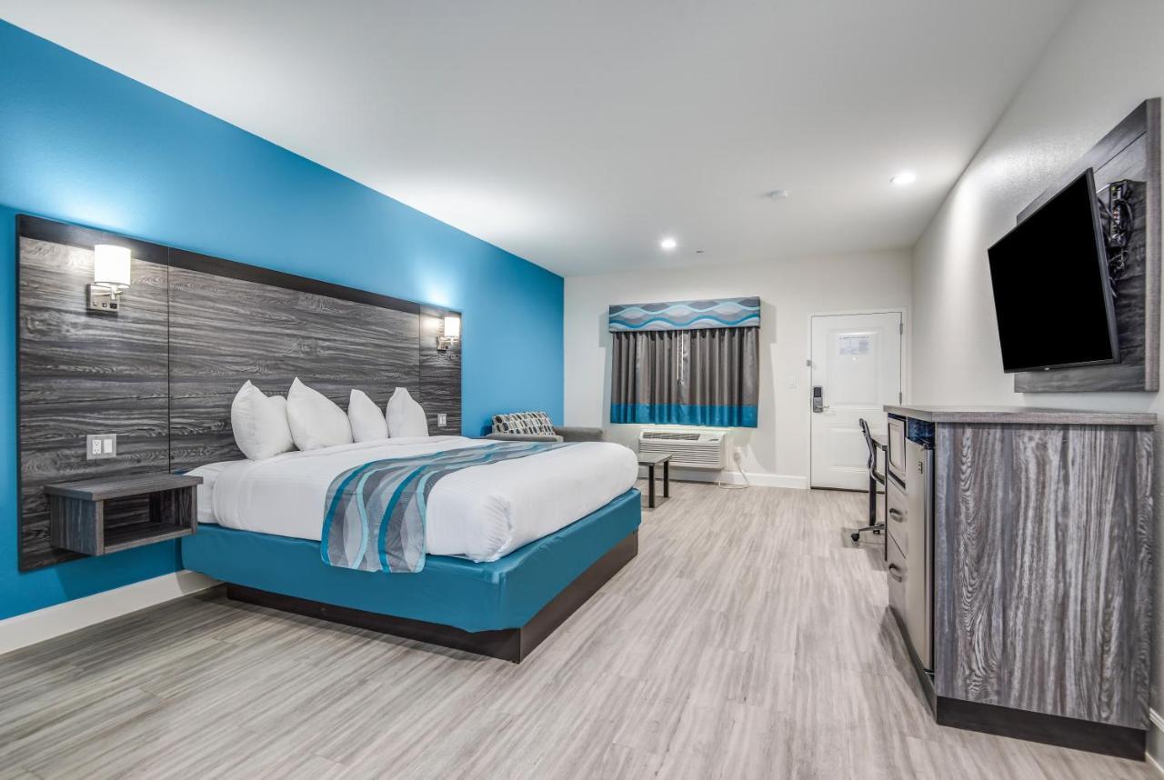 Americas Best Value Inn & Suites Houston At Hwy 6 Exterior photo